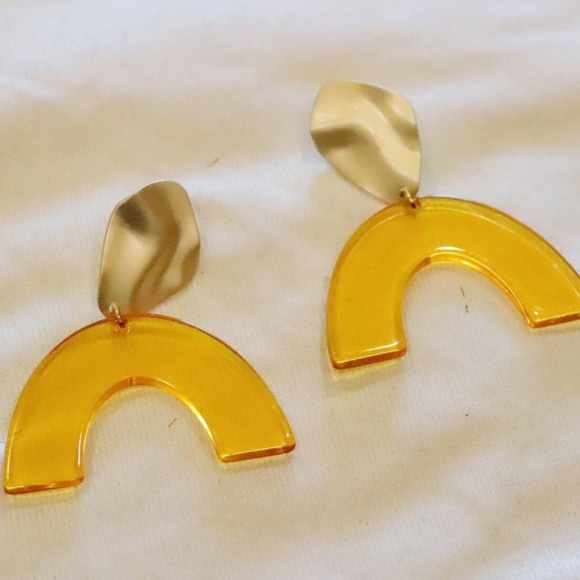Acrylic Arc Statement Earrings - Picture 4 of 6